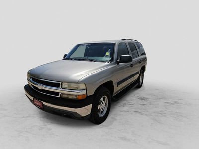 2003 Chevrolet Tahoe — interior view