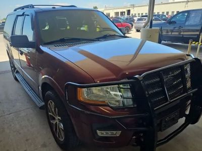 2015 Ford Expedition EL — rear three-quarter view