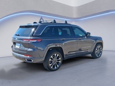 2025 Jeep Grand Cherokee — detail view