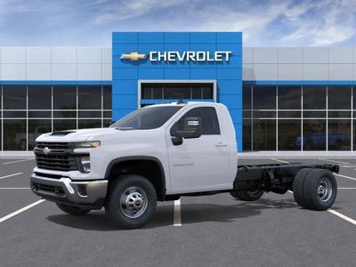 2026 Chevrolet Silverado 3500 HD Chassis Cab — side profile view