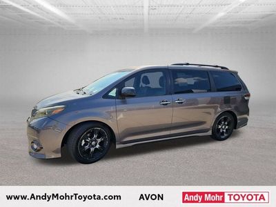 2015 Toyota Sienna — interior view
