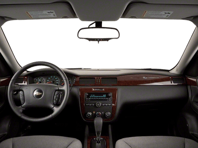 2010 Chevrolet Impala — detail view