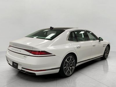 2025 Genesis G90 — interior view