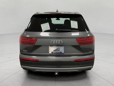 2019 Audi Q7 — detail view