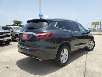 2020 Buick Enclave — detail view