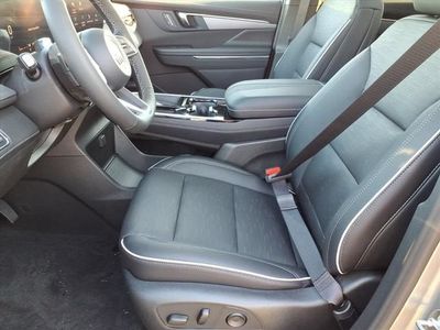 2026 Buick Enclave — detail view