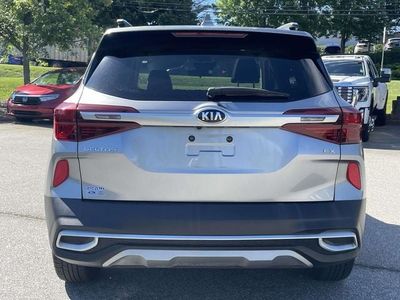 2021 Kia Seltos — interior view