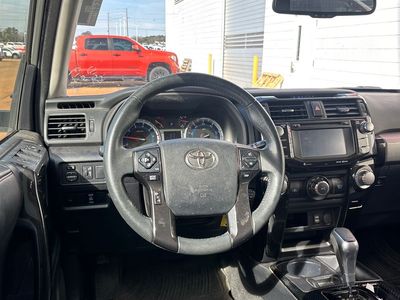 2019 Toyota 4Runner - Photo 4
