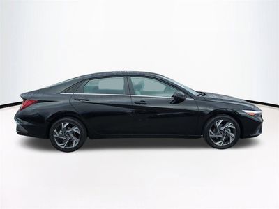 2026 Hyundai ELANTRA - Photo 4