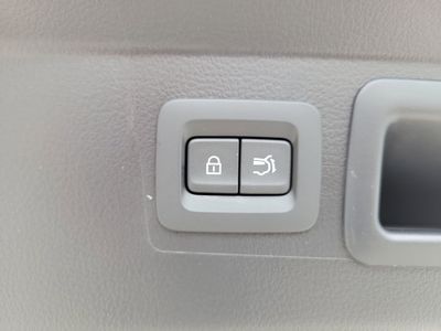 2026 Mazda CX-50 Hybrid - Photo 10