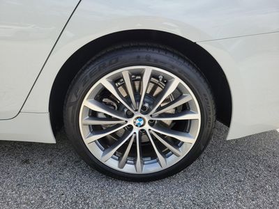 2022 BMW 5 Series - Photo 6