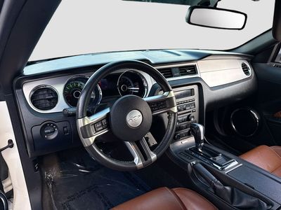 2013 Ford Mustang - Photo 24
