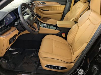 2025 Jeep Grand Cherokee - Photo 13