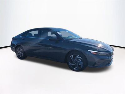 2026 Hyundai ELANTRA - Photo 2