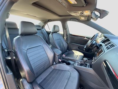 2017 Volkswagen Jetta - Photo 12