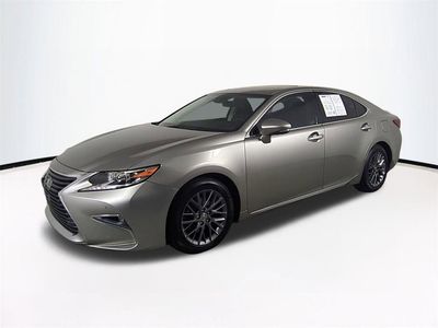 2018 Lexus ES - Photo 9