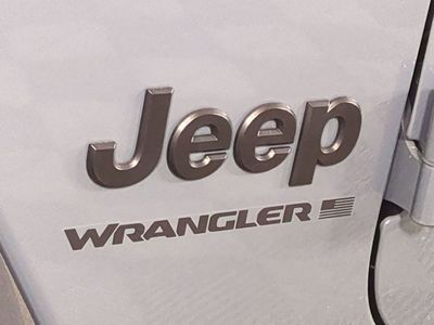 2024 Jeep Wrangler - Photo 13