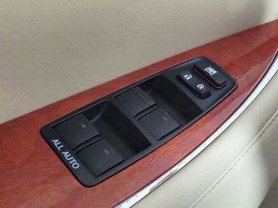 2010 Lexus ES - Photo 30