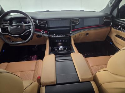2025 Jeep Grand Wagoneer - Photo 29
