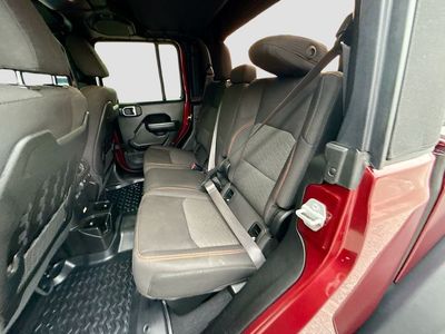 2022 Jeep Gladiator - Photo 19