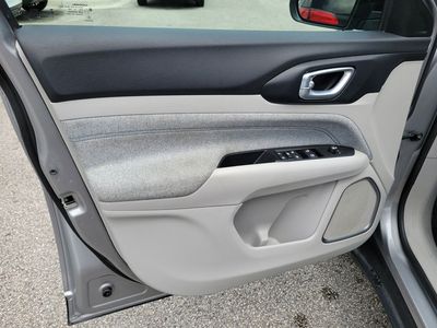 2022 Jeep Compass - Photo 18