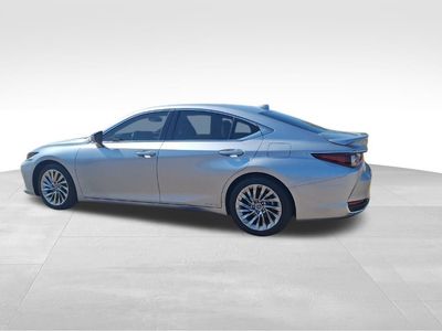 2022 Lexus ES - Photo 24