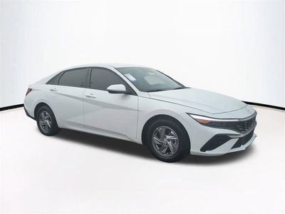 2026 Hyundai ELANTRA - Photo 2