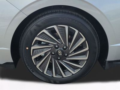 2026 Hyundai SONATA HYBRID - Photo 11