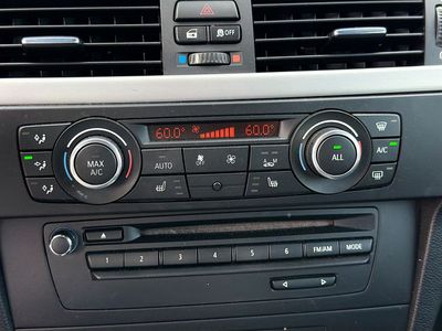 2013 BMW 3 Series - Photo 30