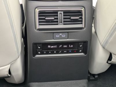 2026 Mazda CX-90 - Photo 13