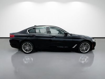 2019 BMW 5 Series - Photo 2