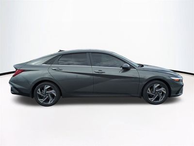 2026 Hyundai ELANTRA HYBRID - Photo 4