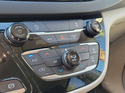 2022 Chrysler Voyager - Photo 32