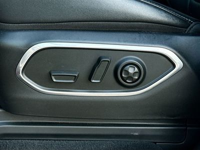 2024 Jeep Wagoneer - Photo 25