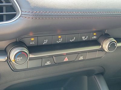 2026 Mazda Mazda3 - Photo 30