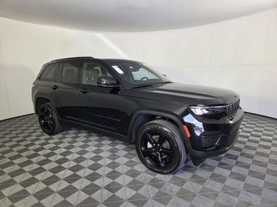 2024 Jeep Grand Cherokee - Photo 2