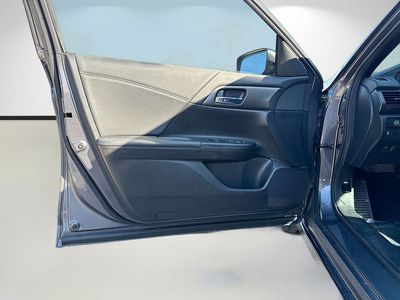 2017 Honda Accord - Photo 21
