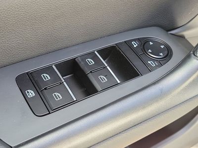 2026 Mazda CX-50 - Photo 20