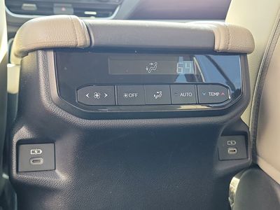 2024 Toyota Grand Highlander - Photo 14