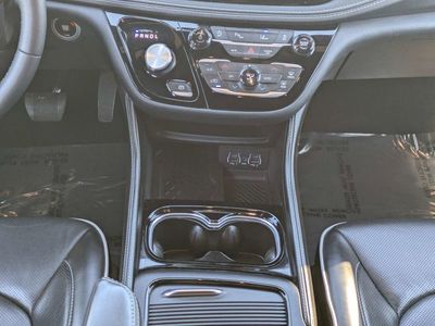 2025 Chrysler Pacifica - Photo 19