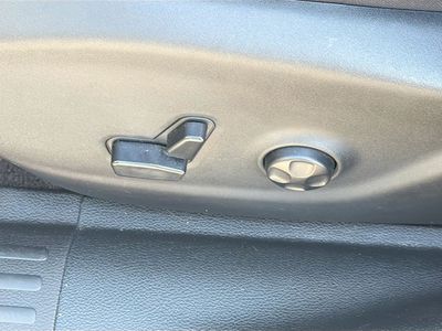 2016 Jeep Cherokee - Photo 24