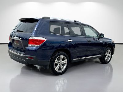 2011 Toyota Highlander - Photo 3