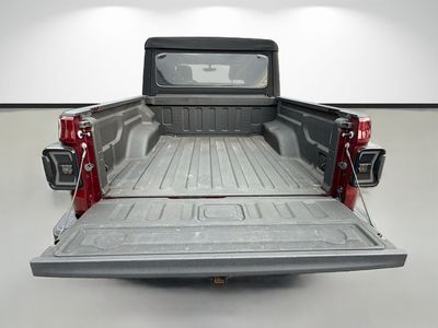 2022 Jeep Gladiator - Photo 12