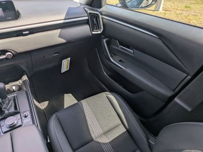 2026 Mazda CX-50 - Photo 19