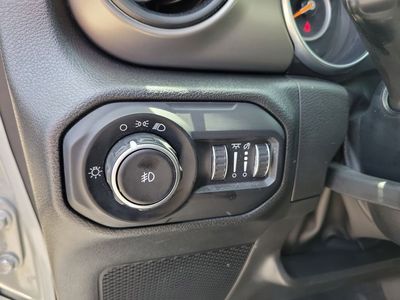 2022 Jeep Wrangler - Photo 20