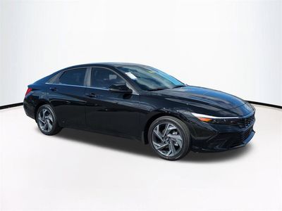 2026 Hyundai ELANTRA - Photo 2