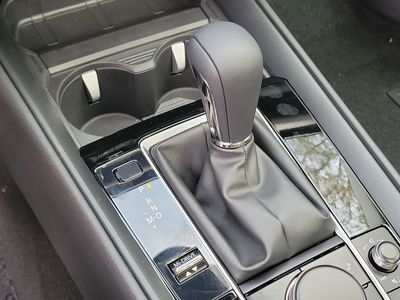 2026 Mazda CX-50 - Photo 31