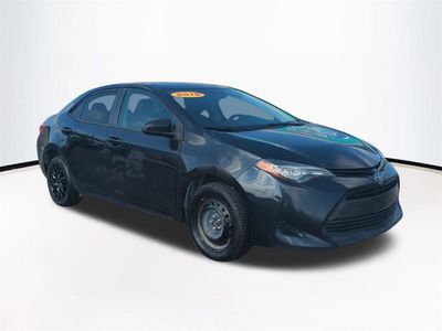 2018 Toyota Corolla - Photo 2