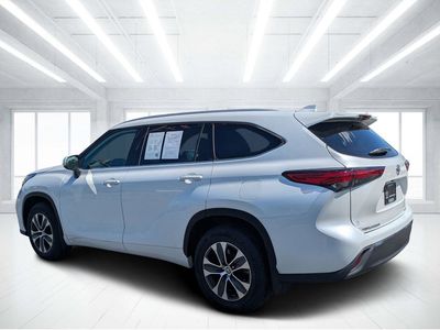 2022 Toyota Highlander - Photo 5