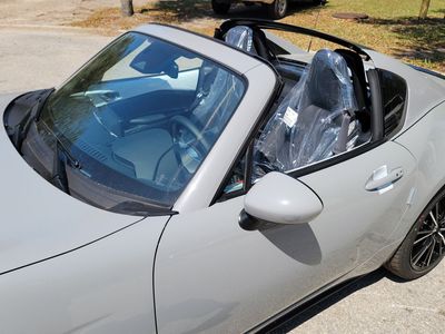 2026 Mazda MX-5 Miata RF - Photo 12